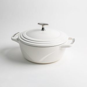 USA Enamel? Cast Iron Dutch Oven