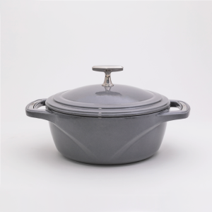 USA Enamel? Cast Iron Dutch Oven